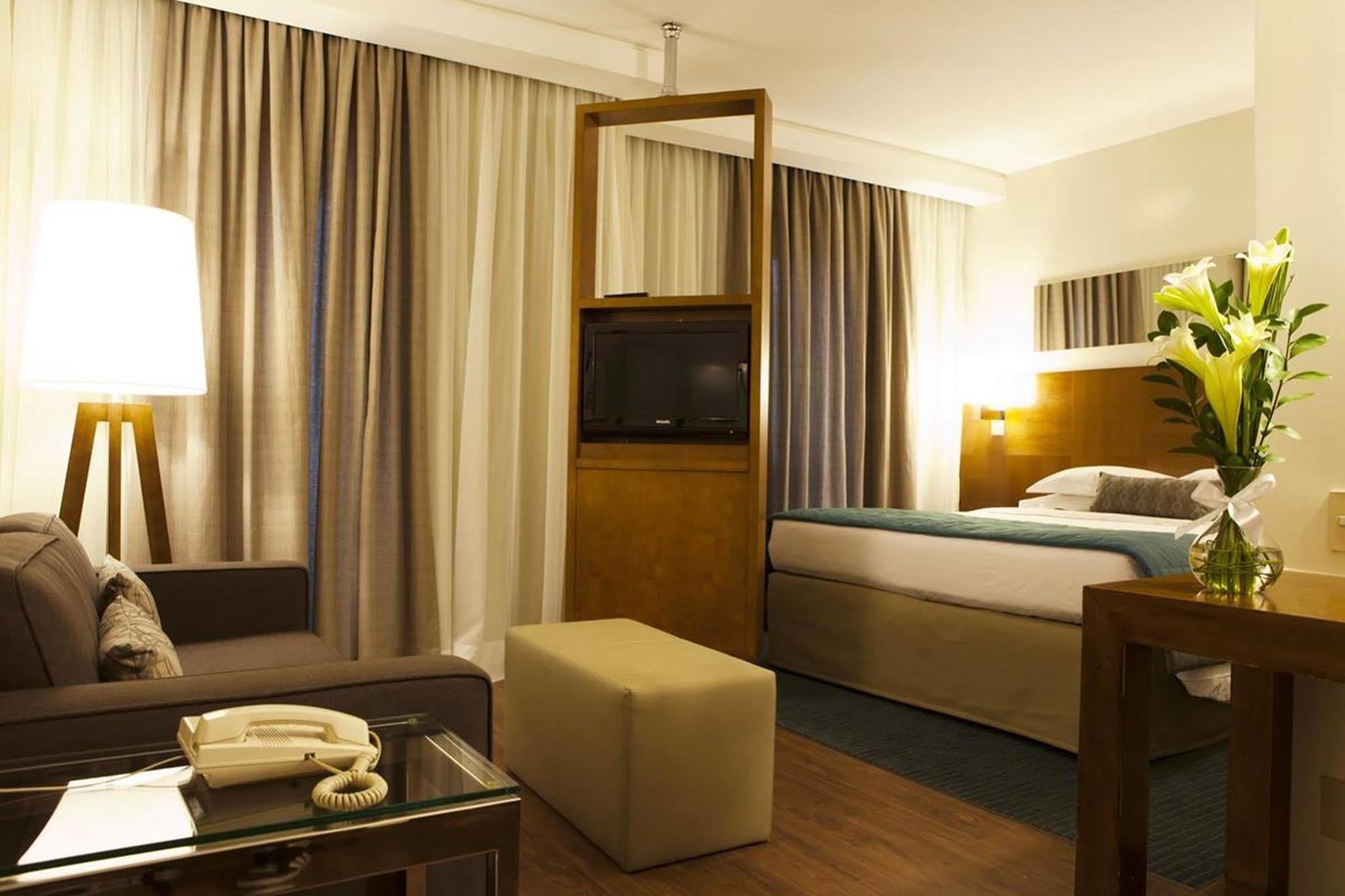 Hotel Estanplaza Berrini San Paolo Esterno foto